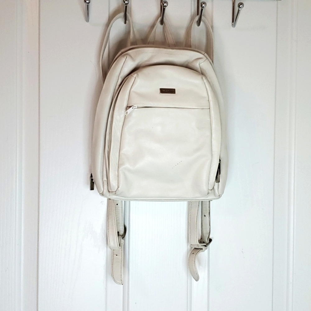 Pelle Studio for Wilson Leather Small Backpack Bag